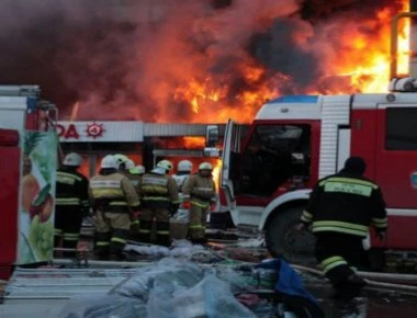 Ρωσία: Πυρκαγιά σε 30οροφο ξενοδοχείο στη Μόσχα (φωτό)